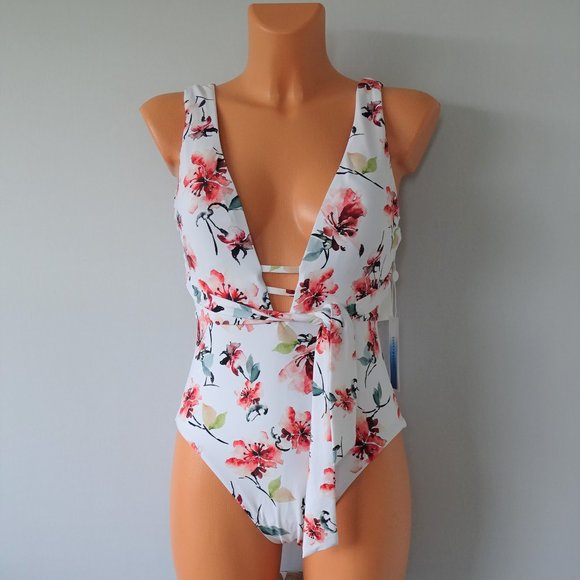 Lucky Brand Other - LUCKY BRAND NWT 1 Piece Floral Plunge Swimsuit